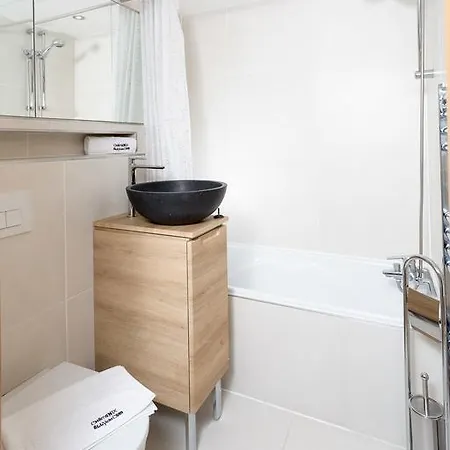 Ginabelle 8 - Year *