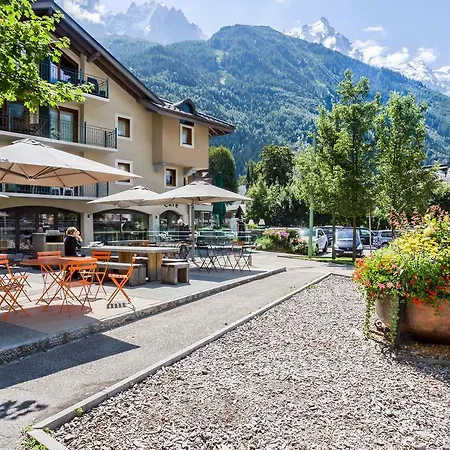 Ginabelle 8 - Year Chamonix