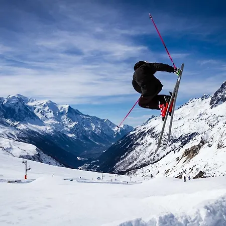 Ginabelle 8 - Year * Chamonix