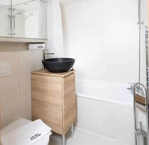 Ginabelle 8 - Year *